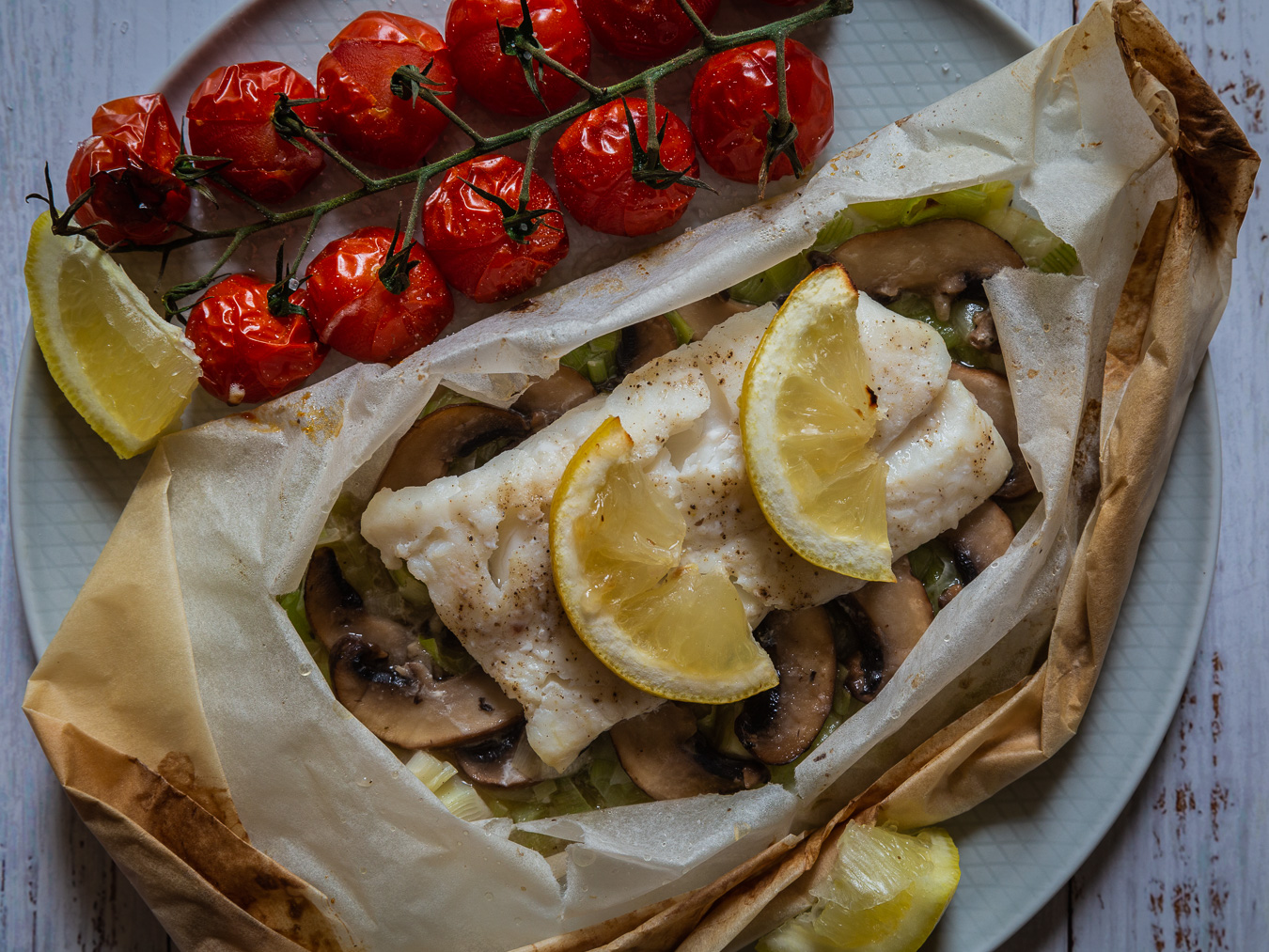 Baked fish parcels