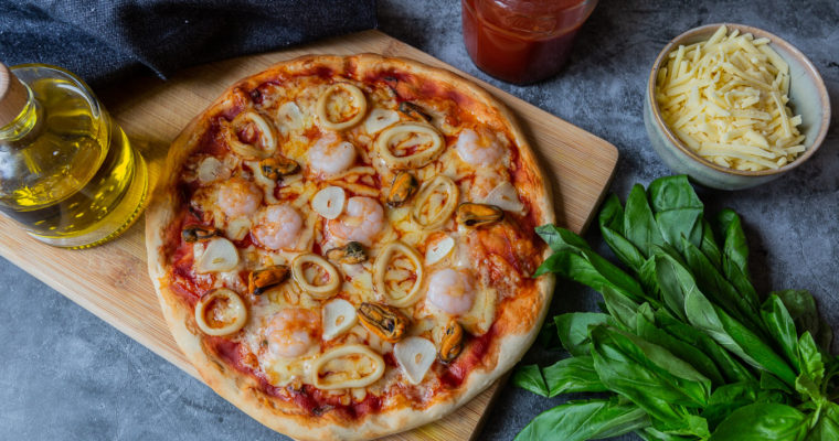 Seafood Pizza