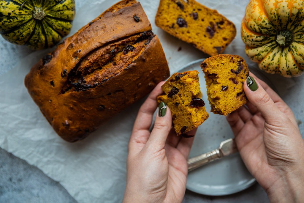 Vegan Pumpkin Loaf Cake