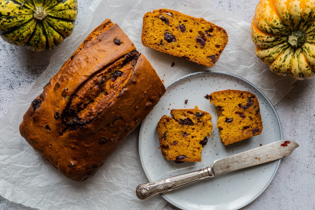 Vegan Pumpkin Loaf Cake